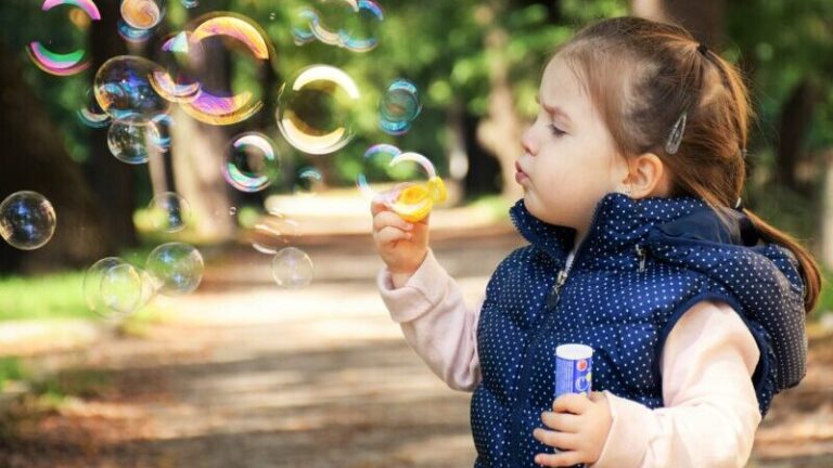 kid, soap bubbles, girl